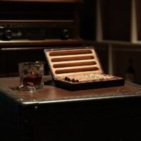 River - cigar Travel Case | Luxury Hardwood Case Lined with Spanish Cedar - Image 3